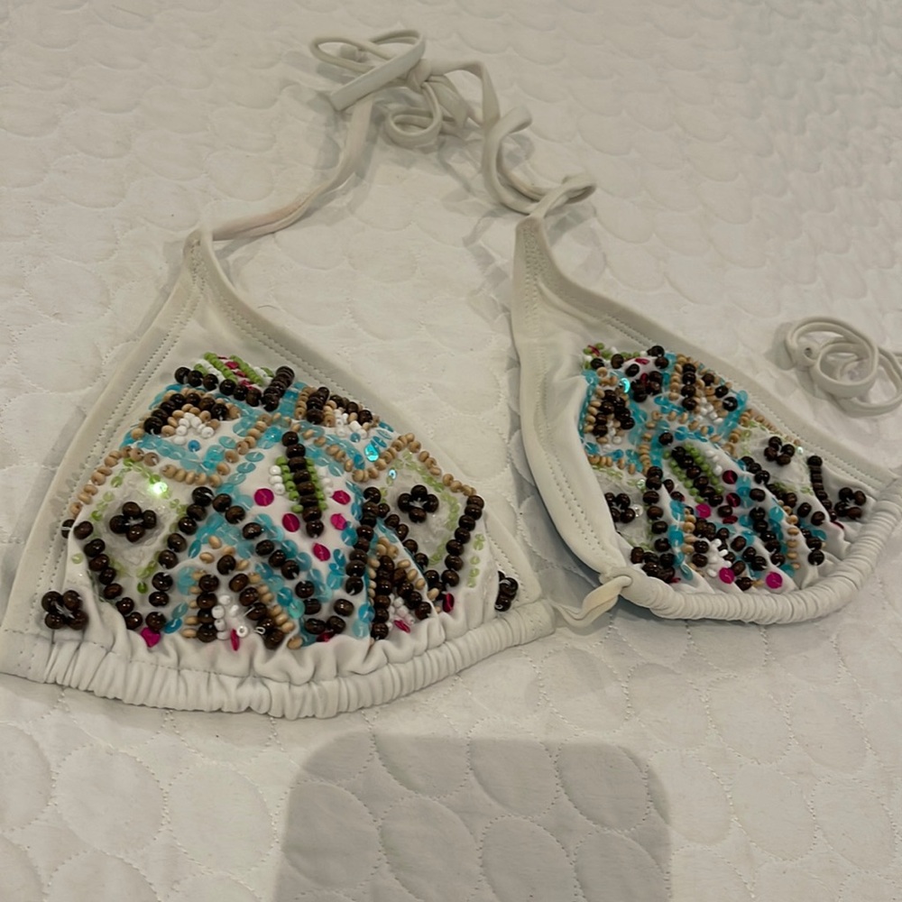 Xhilaration women size medium white Beaded bikini top tribal pattern
